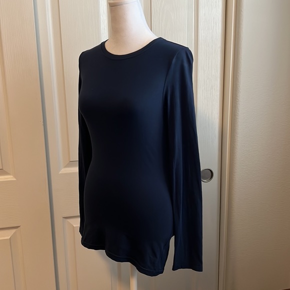 Color Story Women's Navy Basic Cotton Long Sleeve Crew Neck T Shirt - Picture 3 of 7